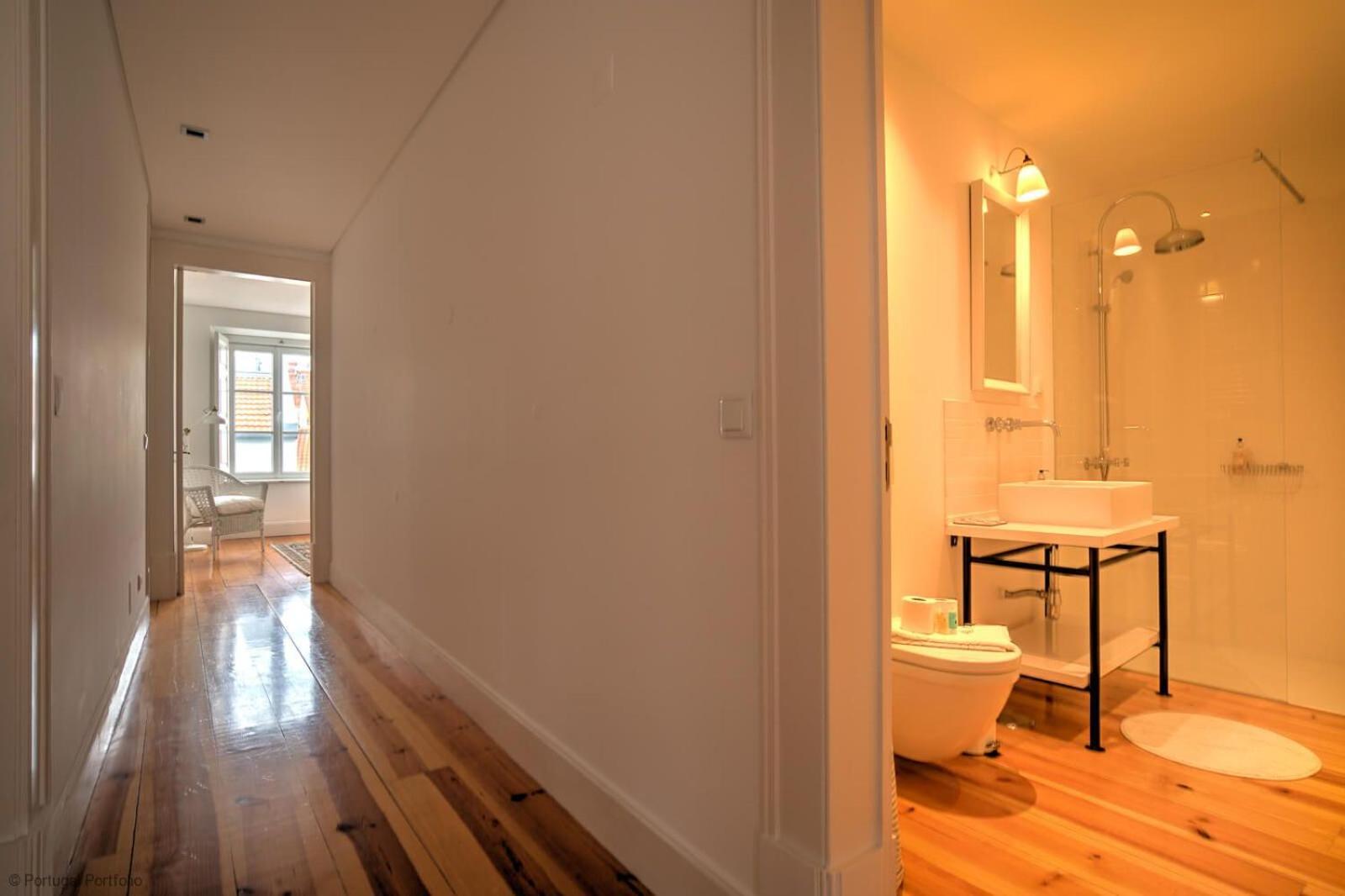 Tracey & Neill'S Place In Principe Real Lisbon Bagian luar foto