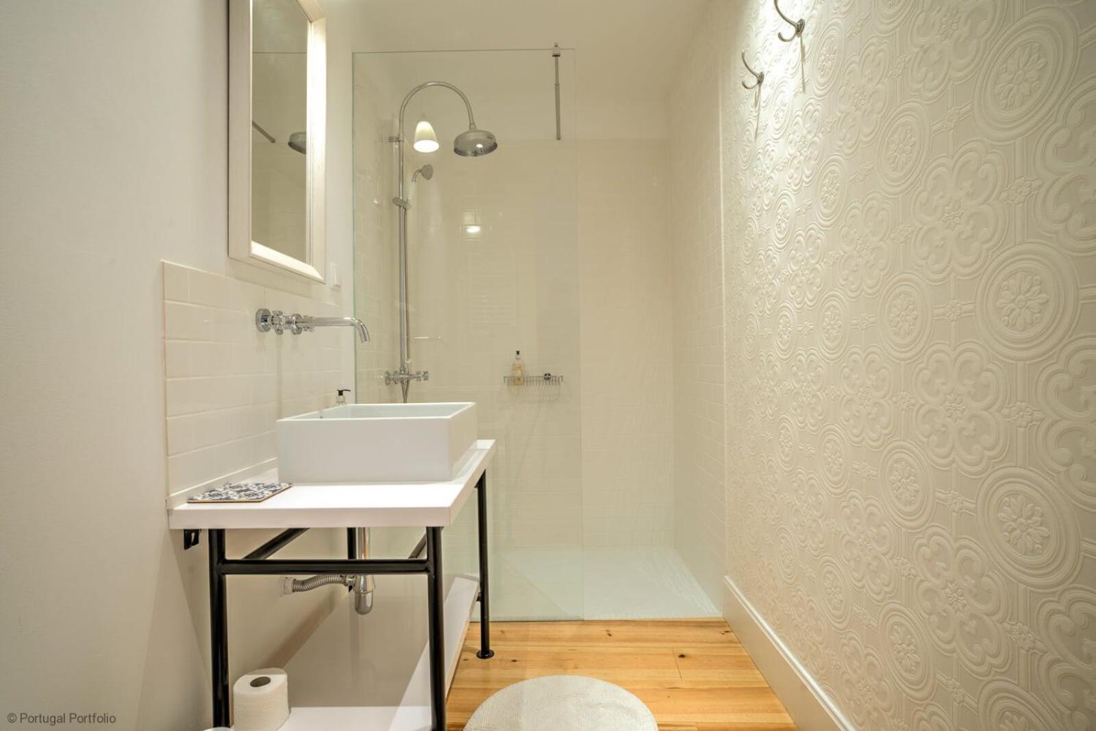 Tracey & Neill'S Place In Principe Real Lisbon Bagian luar foto