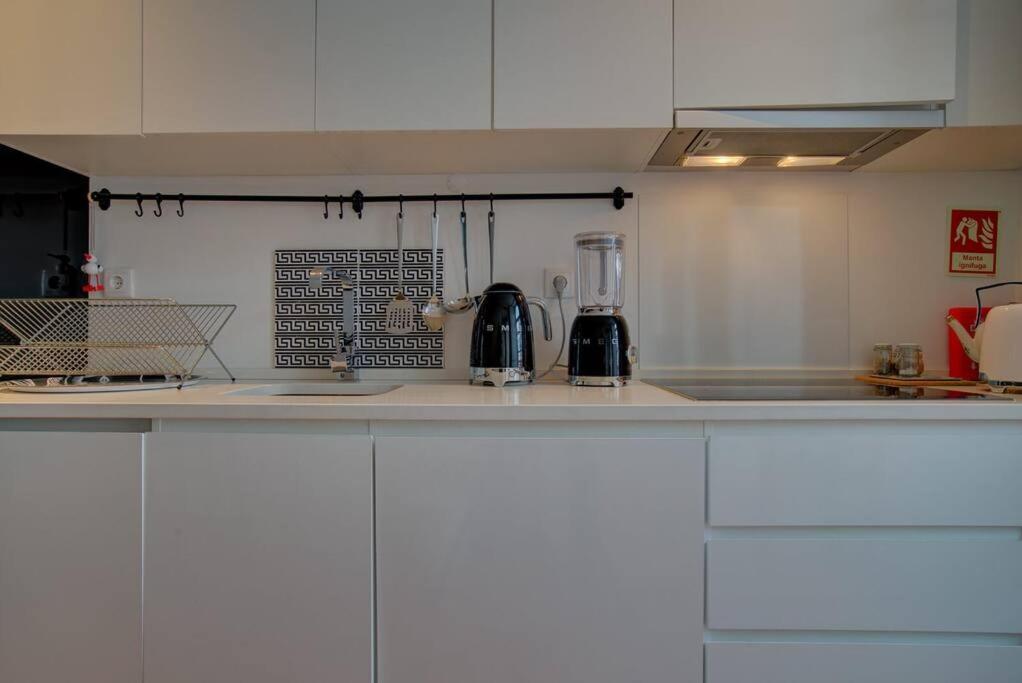 Tracey & Neill'S Place In Principe Real Lisbon Bagian luar foto